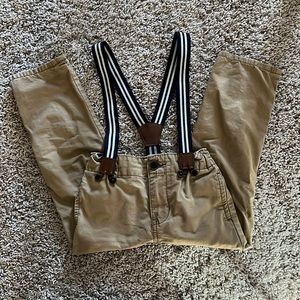 Osh kosh size 3t pants with suspenders